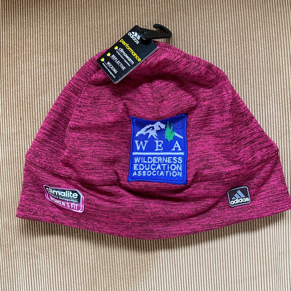 Adidas powder beanie